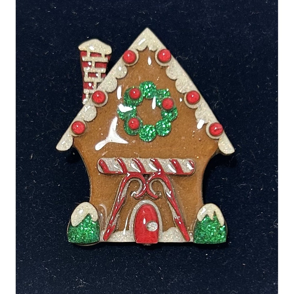 GINGERBREAD HOUSE Pin by Lucinda Handcrafted Winter Christmas Holiday Festive